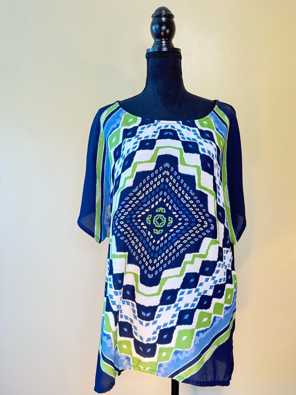 Chico's Zenergy Mixed Media Medallion Blouse Navy Green Size 4 2X 20W